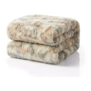 Whosale Fuzzy Warm Lyocell Coral Fleece Flano Material Couch Super Soft Sherpa Faux Fur Throw Blanket For winter