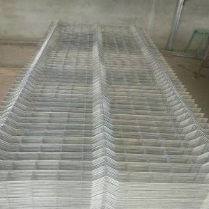 Panneau de clôture 3D vert revêtu de PVC, treillis métallique en acier <span class=keywords><strong>galvanisé</strong></span> pour la sécurité des jardins et des résidences - Product Image 3