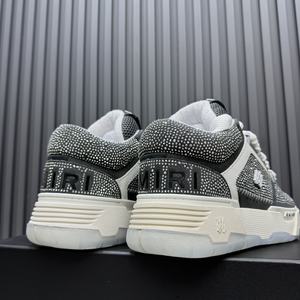 Chaussures décontractées montantes pour femme, style streetwear, avec strass noirs et blancs, semelle épaisse, design plateforme en toile ornée de strass, fermeture auto-agrippante - Product Image 1