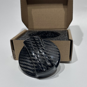 Couvercle universel en fibre de carbone pour réservoir d'essence de voiture pour <span class=keywords><strong>BMW</strong></span> E90 E92 F30 F80 F82 F87 F90 M2 M3 M4 M5 M6 X3 X4 X5 X6 - Product Image 3