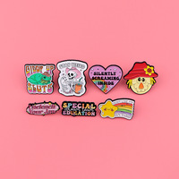 Vente chaude éducation spéciale étoile coeur arc-en-ciel lettre LGBT broches lettre Badges sacs à dos bijoux broches émail doux épinglette