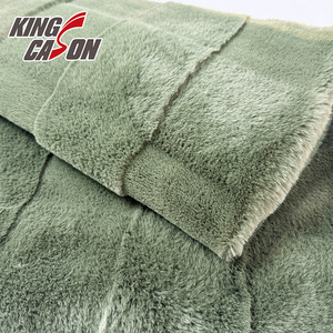 KINGCASON Fabrication directe 100% polyester 235cm 320gsm Vert uni Nouveau motif carré 3D Fourrure de <span class=keywords><strong>lapin</strong></span> pour literie égyptienne - Product Image 2