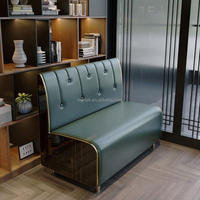 Ensemble de tables et chaises de restaurant, hôtel, café, bar, style moderne, sur mesure, structure en bois, revêtement en cuir PU, 2 à 4 places