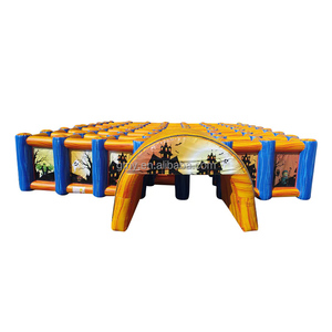 Nouveau design de labyrinthe gonflable de Noël en forme de pain d'épices, portable pour l'extérieur, labyrinthe gonflable amusant, <span class=keywords><strong>jeux</strong></span> sportifs - Product Image 3