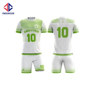 Haute qualité séchage rapide 100% Polyester entièrement impression rouge et bleu Sublimation Football Jersey pour les enfants - Product Image 5