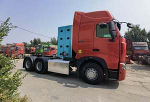 Camión Tractor HOWO NX 430HP 6x4 CNG Usado con Transmisión CNHTC y Tanque de Combustible de 600L - Product Image 4