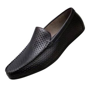 Nouvelles chaussures de marche d'été ajourées et respirantes pour hommes, en cuir souple, tendance mode, style Joker, vente en gros - Product Image 1