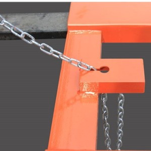 Zhejiang <b>Drum</b> Lifter DG800 585Mm Max Diameter For 200L <b>Plastic</b> Oil <b>Drums</b> Forklift Handling - Product Image 4