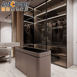 Grande armoire de chambre à coucher conçue comme un <span class=keywords><strong>dressing</strong></span> de luxe, créant un mobilier de chambre élégant et fonctionnel pour la vie moderne - Product Image 1