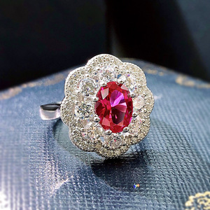 Anillo de Plata S925 con Rubí Color Sangre de Pichón y <span class=keywords><strong>Diamantes</strong></span>, Popular <span class=keywords><strong>en</strong></span> Europa y América, <span class=keywords><strong>Venta</strong></span> Directa de Fábrica - Product Image 1