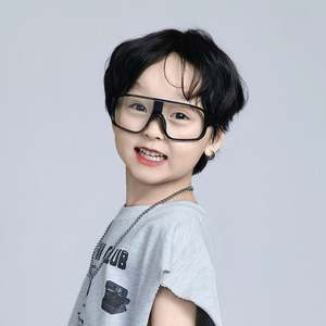 Gafas de Sol Deportivas para Niños con Logotipo Personalizado 2025, Lentes de Ciclismo de Una Pieza para Niños y Niñas, Protección UV400, Montura Grande - Product Image 4