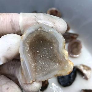 أحجار الكوارتز الجيود الكريستالية الصغيرة الطبيعية من الأحجار الجيود للبيع بسعر رخيص - Product Image 4