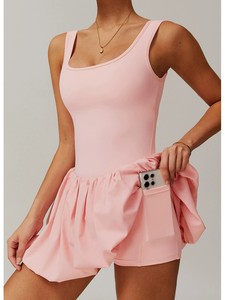 Gaun Skort Atletis Tanpa Punggung Seksi - Model Ramping dengan Saku Samping, Menyerap Keringat & Bernapas untuk Yoga & Lari - Product Image 2