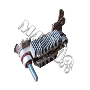 Rectificador de puente Hyster 902260806, componente eléctrico trifásico para montaje en chasis de montacargas - Product Image 1