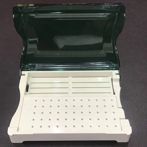 Pellet di Plastica PPSU Verde Trasparente, Colori Personalizzabili, Resistenti alle Alte Temperature e al Calore - Product Image 4