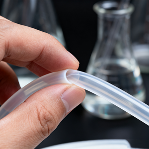 Tubo FEP Trasparente ad Alta Purezza Certificato ISO9001 QingQian, Tubo PFA Resistente alla Corrosione e agli Agenti Chimici, Grado di Stampaggio per Uso Industriale - Product Image 5