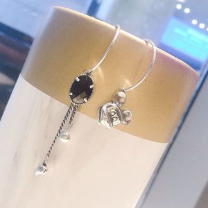 Boucles d'oreilles créoles en argent sterling S925 avec tête de Mickey Mouse et pompon en forme de cœur, style rétro coréen, pour un usage quotidien - Product Image 2