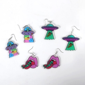 Hipérbole parodia universo colgante resina pendientes coloridos Radial UFO Aliens <span class=keywords><strong>boca</strong></span> letra acrílico gota pendientes moda - Product Image 3