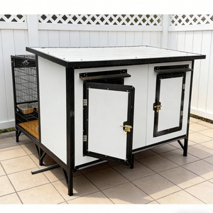 Caseta para Perros Estilo Granja Rústica para Exteriores - Techo a Dos Aguas con Cúpula para Propiedades Rurales - Product Image 4