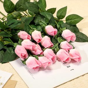 Rosas Artificiales de Seda Roja de Alta Calidad al por Mayor, Flores de Rosa Realistas al Tacto para Decoración de Bodas - Product Image 3