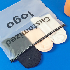 غير لامع قابل لإعادة الاستخدام شفاف مع منزلق للملابس بشعار مخصص تي-شيروتي-شيروتي للتغليف والملابس الداخلية - Product Image 5