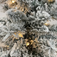 Ensemble d'arbres de Noël floqués de neige de haute qualité, 4 pieds/5 pieds/6 pieds, pré-éclairés avec lumières LED blanc chaud, vente en gros d'usine, décoration intérieure pour les fêtes