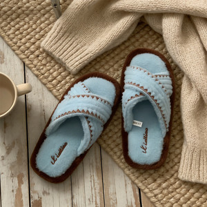 XIXITIAO Pantuflas Retro de Bloques de Color <span class=keywords><strong>para</strong></span> Mujer, con Tira Cruzada, Antideslizantes de TPR, Forro Cálido de Felpa, Zapatos de <span class=keywords><strong>Casa</strong></span> <span class=keywords><strong>para</strong></span> Interiores, Venta al <span class=keywords><strong>por</strong></span> Mayor - Product Image 2