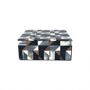 Boîte de rangement multifonctionnelle pour salon en bois MDF fait main, incrustation de résine de luxe personnalisée, écologique - Product Image 1