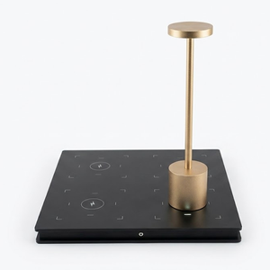 <span class=keywords><strong>Lampe</strong></span> de table <span class=keywords><strong>LED</strong></span> tactile rechargeable de qualité commerciale pour restaurant haut de gamme, avec base de charge 4-en-1 et station de charge <span class=keywords><strong>sans</strong></span> <span class=keywords><strong>fil</strong></span> - Product Image 3