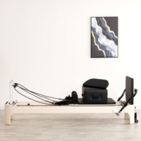 Machine de Pilates Reformer en Bois de Chêne Durable pour Usage Domestique, Exercice Corporel, Reformer Coulissant pour Studio de Yoga - Prix