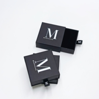 Boîtes en papier en gros avec logo personnalisé pour boucles d'oreilles, bagues, bracelets, colliers, avec poignée et tiroir, boîtes à bijoux
