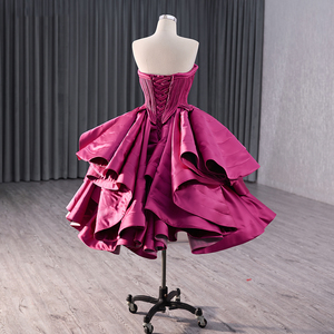 Vestido de Noche Brillante de Satén Suave sin Tirantes, sin Mangas, con Volantes de Varias Capas, Estilo Gótico Lolita, Vestido Corto Rsm231016 - Product Image 3