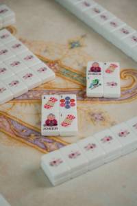 Le jeu de Mahjong du Joyeux Tricoteur : un <span class=keywords><strong>conte</strong></span> fantaisiste sur les chats et le bricolage - Tuiles de 36 mm - Cadeau unique pour les amoureux des chats - Product Image 3