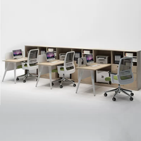Poste de travail modulaire moderne pour 4 personnes, bureau en cubicle avec cadre en bois, rangement et cloison flexible réglable en hauteur