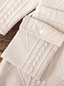 ชุดเสื้อผ้าเด็กวัย 0-3 ปี เสื้อถักแขนบานสีพื้น กางเกงโพลีเอสเตอร์ กระโปรง พร้อมกระเป๋า ชุด 2 ชิ้น สำหรับเด็กผู้หญิง - Product Image 6