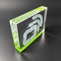Plaque en cristal Neelpure 188244 rectangulaire à bord vert, motif gravé au laser 3D, pour souvenir de marque moderne
