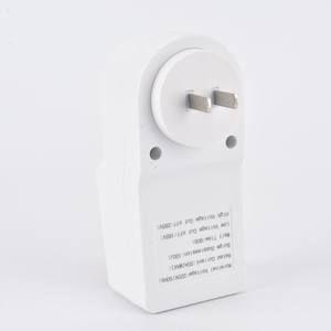 Dispositifs de protection contre les surtensions à prise universelle de haute qualité, fournis directement par l'usine depuis 10 ans, avec voyants d'indication de surtension/sous-tension pour - Product Image 1