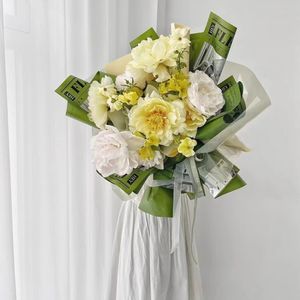 LUCIA impermeable periódico inglés papel de regalo ramo envoltura flor papel flor tienda suministros de embalaje - Product Image 4