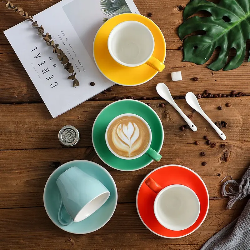 Vente en gros de thé glacé coloré OEM faisant un ensemble de tasses en céramique de 280ml