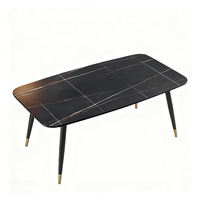 Ensemble de table à manger de luxe moderne au style intemporel pour les espaces de repas intérieurs, maison, hôtel, villa, appartement