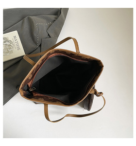 2025 Retro Style Woman's Handbags Tote <strong>Bags</strong> PU Leather Zipper Closure <strong>Bags</strong> for Woman - Product Image 3