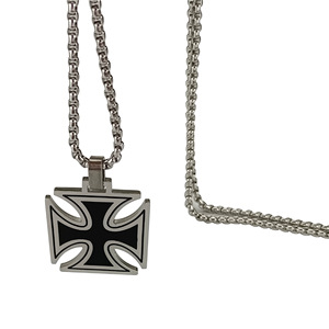 Nouveau Collier Croix Vintage en Acier Inoxydable avec Pendentif Goutte d'Huile et Chaîne à Maillons, Bijoux de Mode Masculine pour Fêtes, Vente en Gros, Personnalisable - Product Image 1