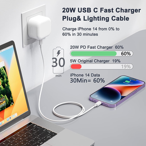 UK Plug Fast Charge <span class=keywords><strong>20W</strong></span> PD Cargador Bloque A + C Cargador Tipo C Cargador de teléfono para teléfonos inteligentes - Product Image 3