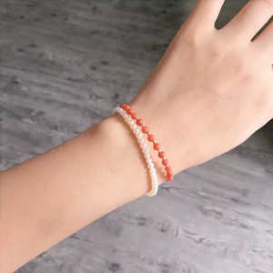 Mini bracelet élastique en perles d'eau douce naturelles de 3 à 4 mm, fabriqué à la main avec une beauté élégante - Product Image 3