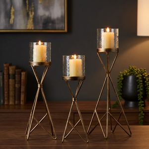 Décoration d'intérieur : Ensemble de 3 chandeliers géométriques en métal doré avec bougeoirs en verre transparent, centre de table pour fêtes de Noël - Product Image 3