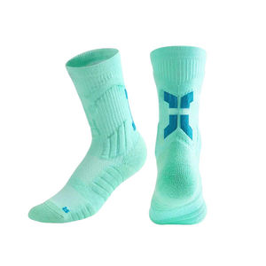 Chaussettes de sport pour hommes et femmes, respirantes, avec logo personnalisé, semelle rembourrée pour le basketball, la course à pied et les sports athlétiques - Product Image 1