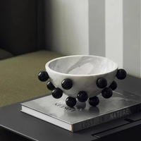 Léger luxe doux vêtements accessoires livre réel modèle chambre livre décoration bibliothèque étagère Table basse bureau maison décoration livre