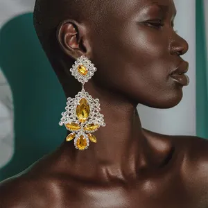 Mode Frauen gelbe Edelstein Ohrringe glänzende Kristall Anhänger Tropfen Ohr stecker Schmuck Großhandel