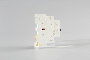 Contacteur AC modulaire à montage sur rail DIN 50/60 Hz pour l'automatisation de la maison intelligente avec interrupteur de commande manuelle - Product Image 5