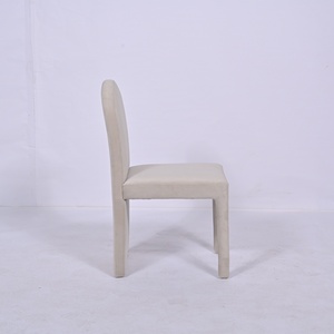 Silla de Comedor Moderna Tapizada en Crema con Diseño de Patas Arqueadas, Silla de Comedor de Lujo para el Hogar, Restaurante o Eventos - Product Image 4
